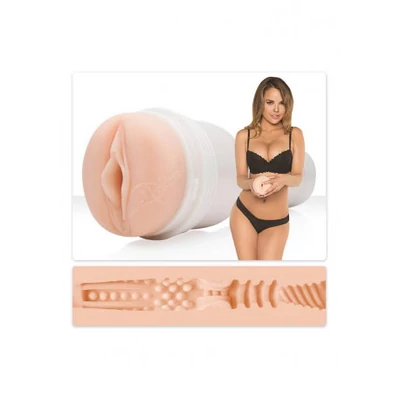 Fleshlight Dillion Harper Crush - vagina